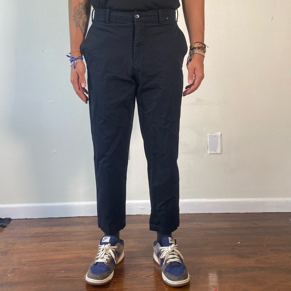 Men’s cropped navy chinos